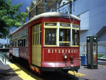 Такие трамваи в Америке остались только в Новом Орлеане и в Сан-Франциско